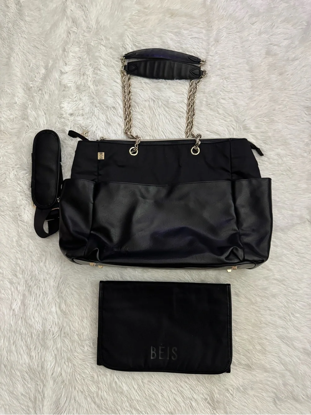 Beis ‘The Diaper Bag’ with Chain Straps and Changing Pad! VGUC